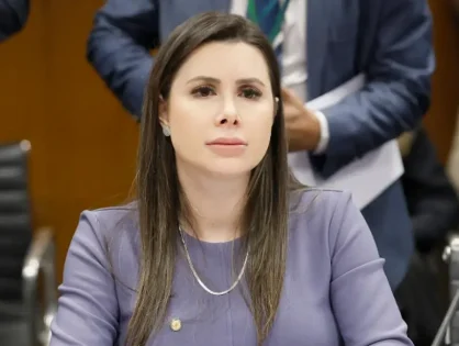 Pelo Estado 18/09: Carol De Toni abre mão de liderança por Eduardo Bolsonaro