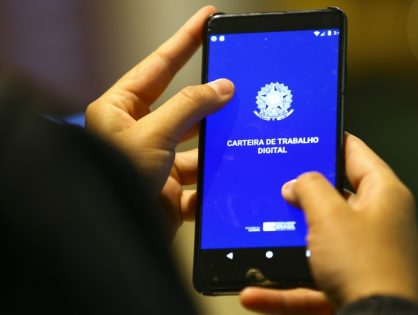 Pelo Estado 1/10: Quase duas mil vagas de trabalho a menos em SC