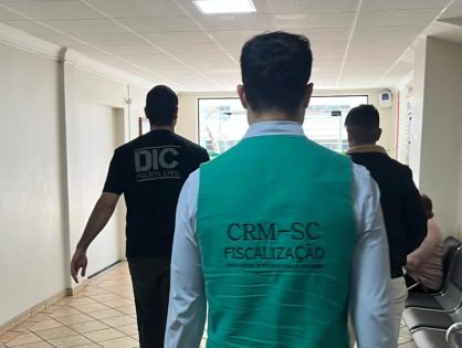 Ação conjunta do CRM-SC, Polícia Civil e ProconSC flagra prática ilegal da medicina em Chapecó