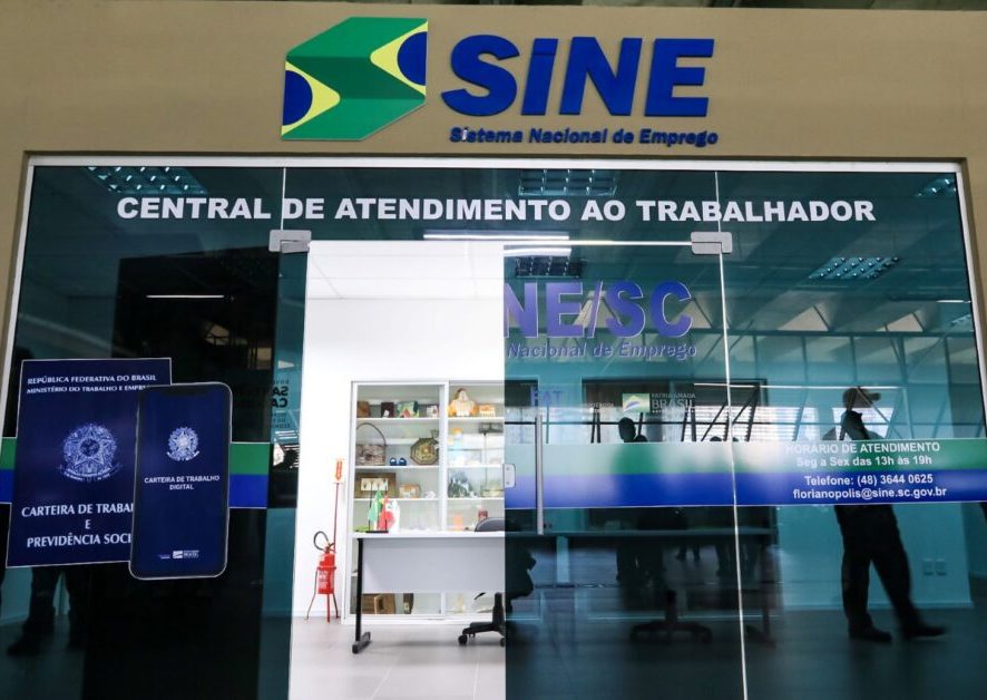 Sine tem mais de 9,2 mil vagas de emprego abertas em SC