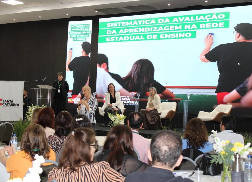 Educação de SC promove seminário para aprimorar processos de ensino e aprendizagem em toda a rede estadual