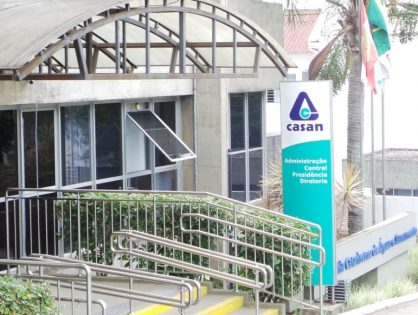 Consumidores da Casan terão redução de 4,21% na tarifa de água e esgoto