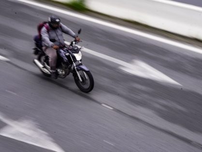 CNH Emprego na Pista oferece vagas para habilitação e qualificação profissional em várias cidades de SC