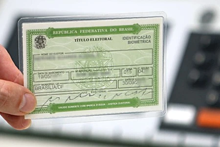 TSE promove campanha para incentivar jovens a tirar o título de eleitor