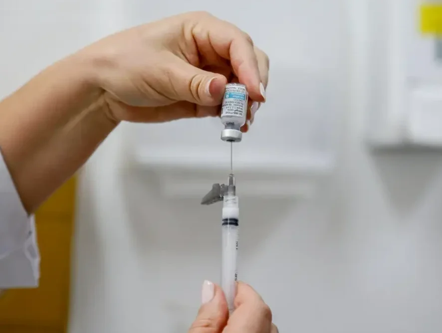 Anvisa aprova registro de vacina 100% nacional contra dengue