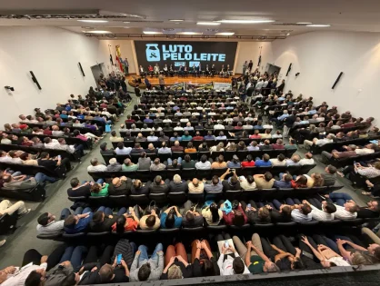 Pelo Estado 14/11: Alesc debate a crise do leite em Audiência Pública