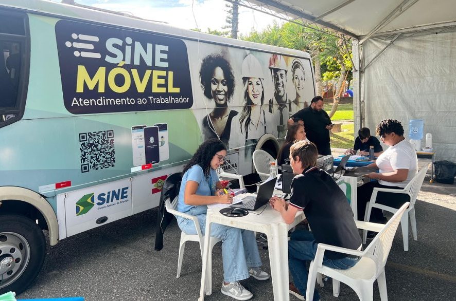 Sine SC ajudou a empregar mais de 8,6 mil trabalhadores em 2025