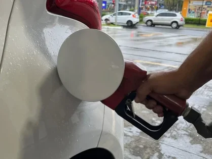 Petrobras reduz preço da gasolina a partir desta terça