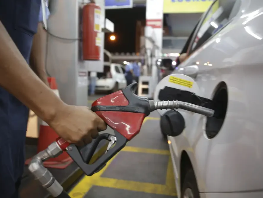 Pelo Estado 15/01: Guerra de “likes” dá o tom do que esperar nas eleições