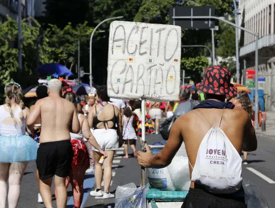 Ambulantes que se formalizaram como MEI crescem 45% em 2 anos