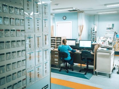 Aprovado projeto que autoriza o Estado a contratar leitos de UTI para uso emergencial