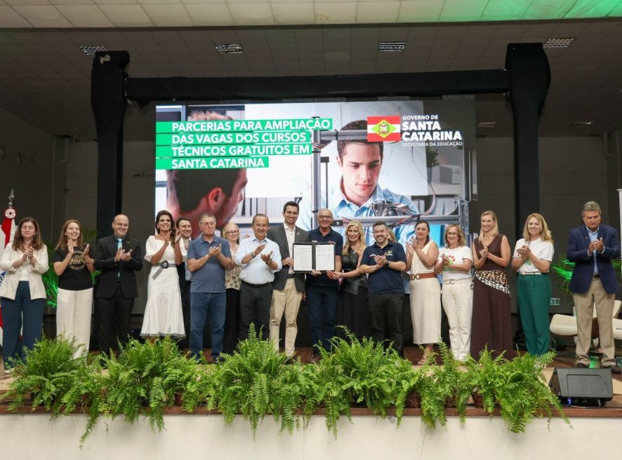 Governo de SC fortalece ensino técnico com lançamento da Política de Educação Profissional e Tecnológica