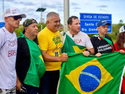 Sargento Lima comanda caminhada “Acorda Brasil” até divisa com PR