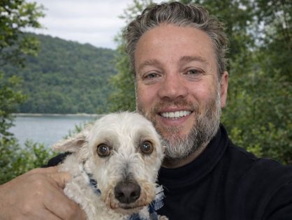 Pelo Estado Entrevista: Vini Amor Animal, vereador de São José e Fundador do Instituto Amor Animal