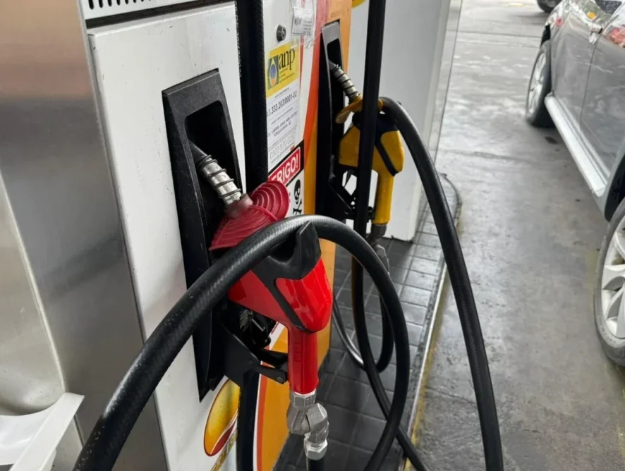 Preço do combustível: postos reduzem lucro para conter alta maior, diz empresário