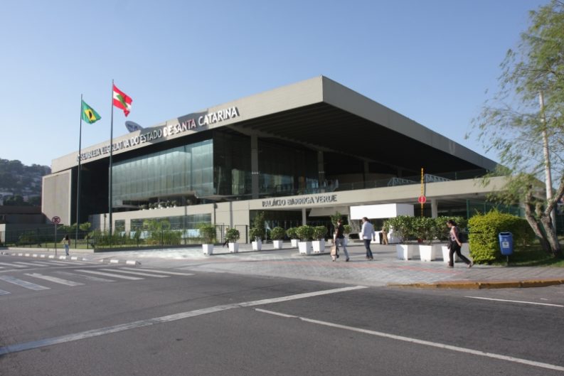 Alesc realizará sessões itinerantes em 2026, fortalecendo a descentralização do Parlamento