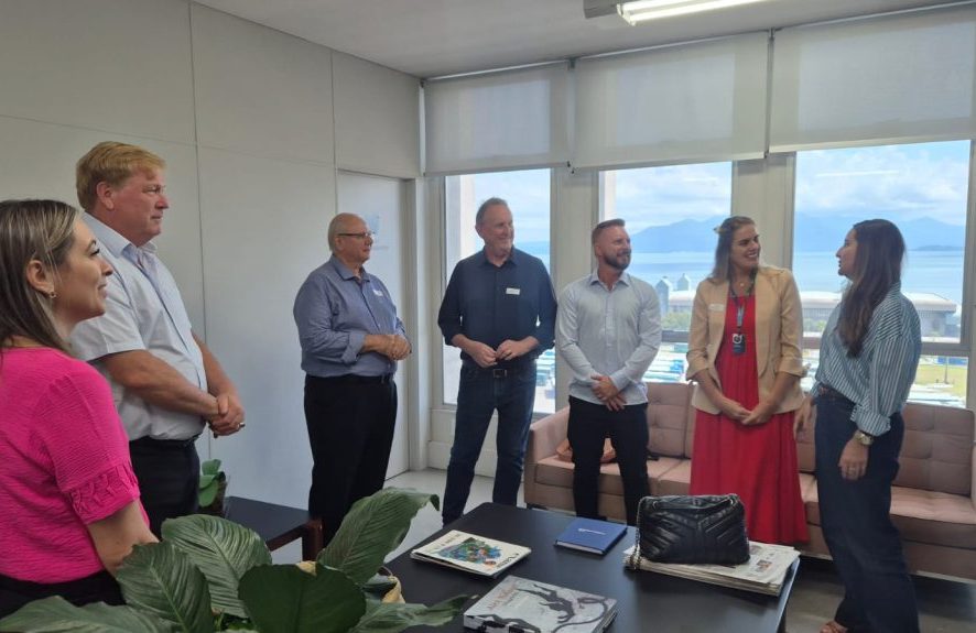 Ampesc e nova diretoria da SED tratam do Fumdesc