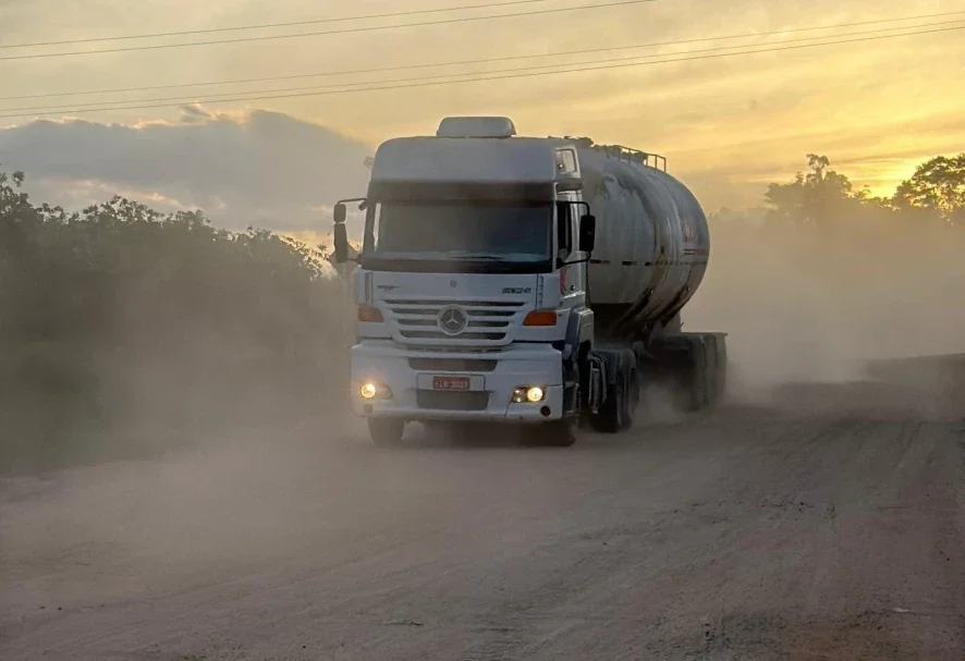 Jorginho Mello assina ordem de serviço para pavimentação da SC-442 em Morro da Fumaça