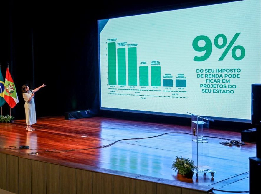 Catarinenses ainda podem destinar parte dos impostos federais aos fundos estaduais do Idoso e da Infância e Adolescência