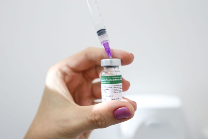 Santa Catarina avança na vacinação contra a influenza com mais de um milhão de doses sendo distribuídas