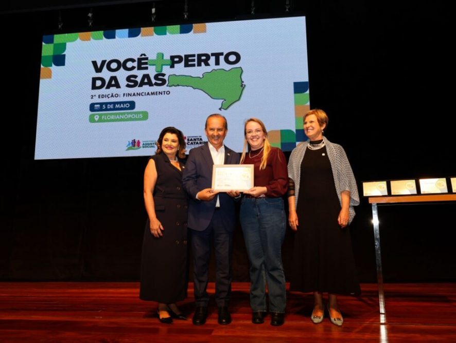Governador destaca maior investimento da história na assistência social no estado em evento com 600 gestores