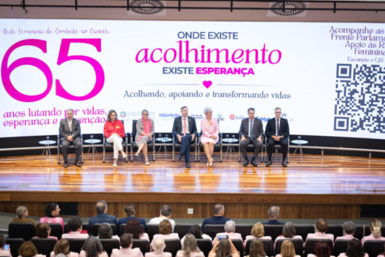 Parlamento catarinense celebra 65 anos da Rede Feminina de Combate ao Câncer