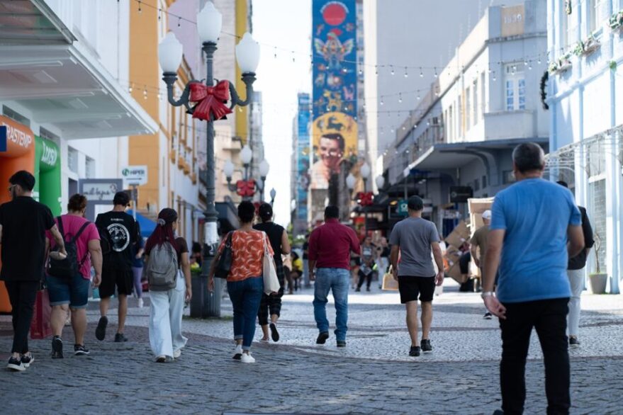 SC supera média nacional e registra crescimento de 4,4% no varejo
