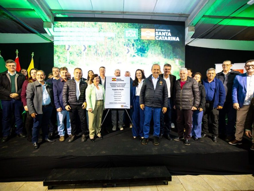 Estrada Boa: governador inaugura obra da SC-465 entre Macieira e Arroio Trinta