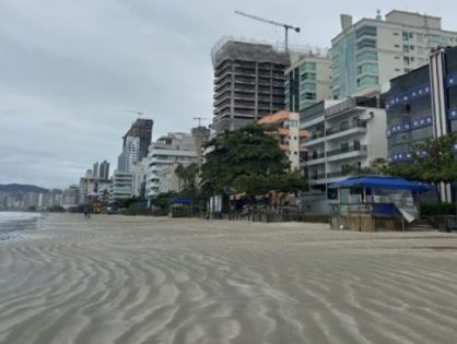 Ministério Público questiona licenciamento e pede revisão técnica do alargamento da Meia Praia