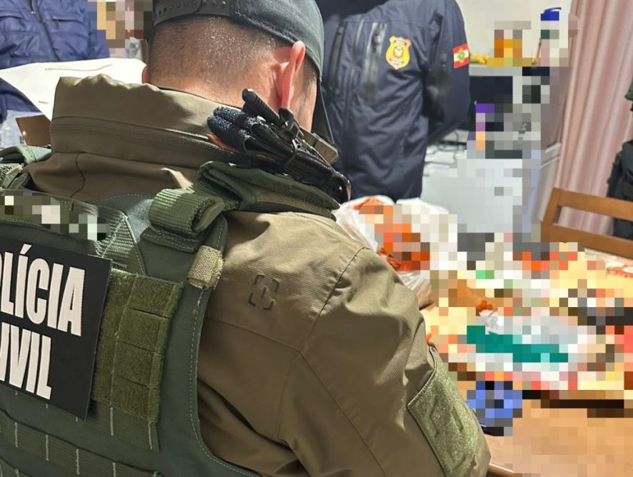 Operação investiga crimes de produção, armazenamento e compartilhamento de imagens de abuso sexual infantil em SC