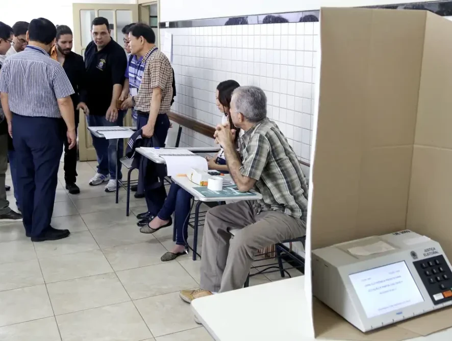 Justiça Eleitoral começa a convocar mesários para eleições de outubro