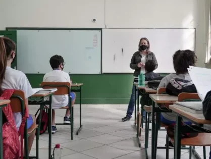 Pelo Estado 07/08: Santa Catarina melhora todos os seus indicadores da educação