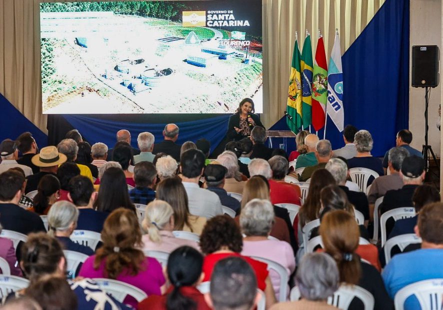 Casan inaugura Sistema de Esgotamento Sanitário e anuncia novas obras em SLO