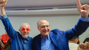 Governo Lula minimiza eventual não reconhecimento de vitória por Trump e Milei